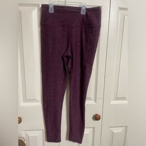 Women’s Victorias Secret Studio High Rise 7/8 Soft Leggings Size 6 NWT